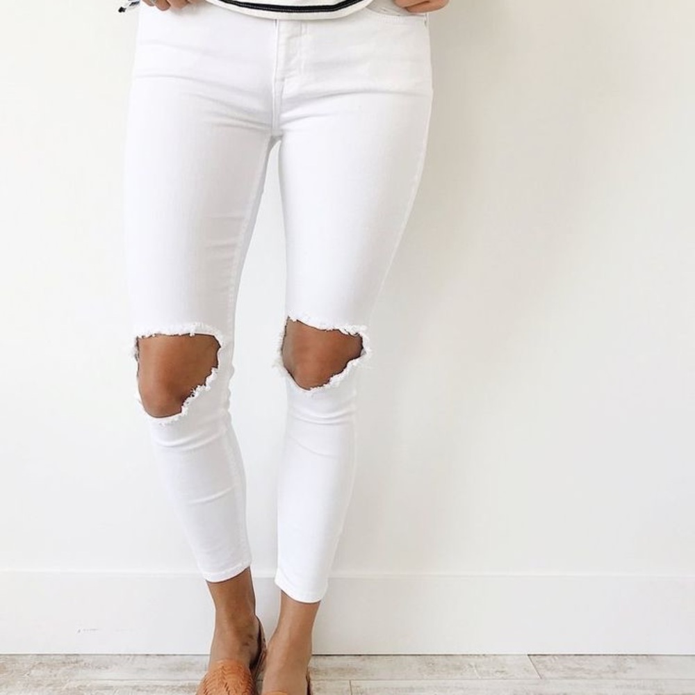 Free People Skinny Destroyed White Jeans 27 S M